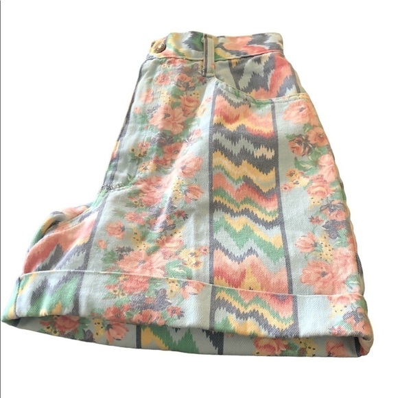 VTG Stuffed Shirt Printed Pastel Denim High Waisted Shorts Retro 80’s Summer 7/8 - Picture 2 of 6